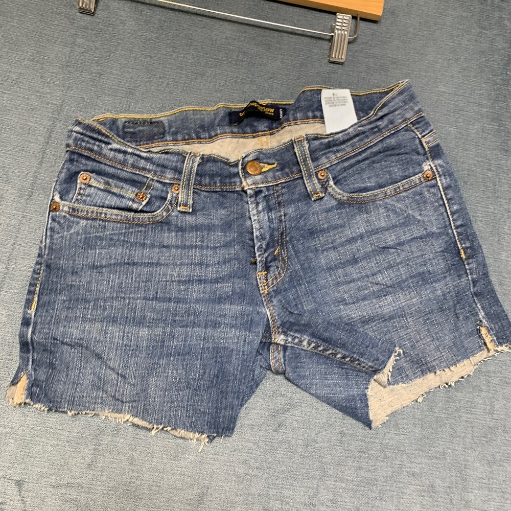 Y2K Levi's 524 Too Super Low Shorts Women 7 Medium Blue Denim Cotton Stretch